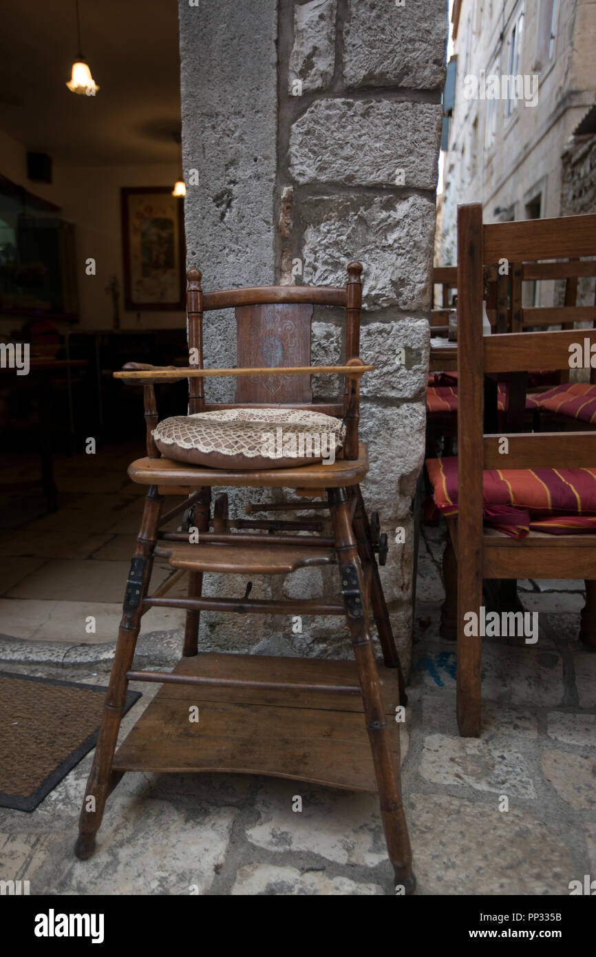 vintage baby chair