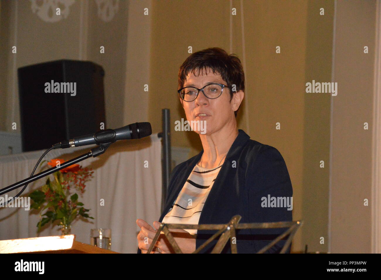 Annegret Kramp-Karrenbauer, akk,  Bundesministerin der Verteidigung, bei 100 jahre vhs in görlitz Stock Photo