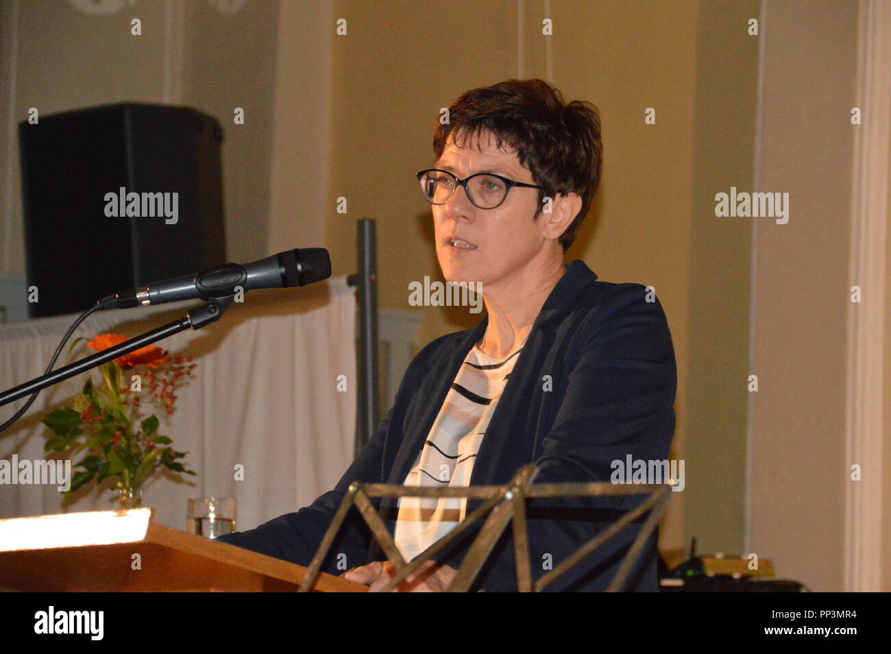 Annegret Kramp-Karrenbauer, akk,  Bundesministerin der Verteidigung, bei 100 jahre vhs in görlitz Stock Photo