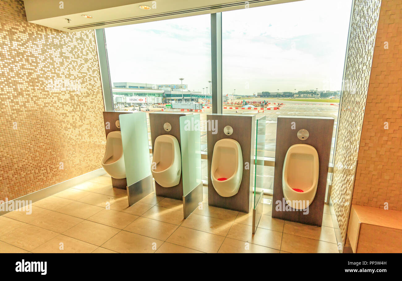 Singapore July 15, 2018 Urinals With View Of Singapore Changi