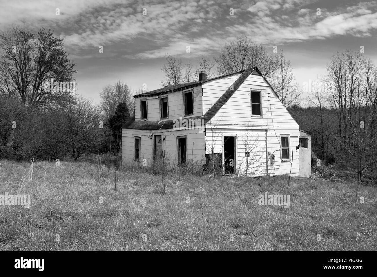 Derelict cottage, Virginia USA Stock Photo