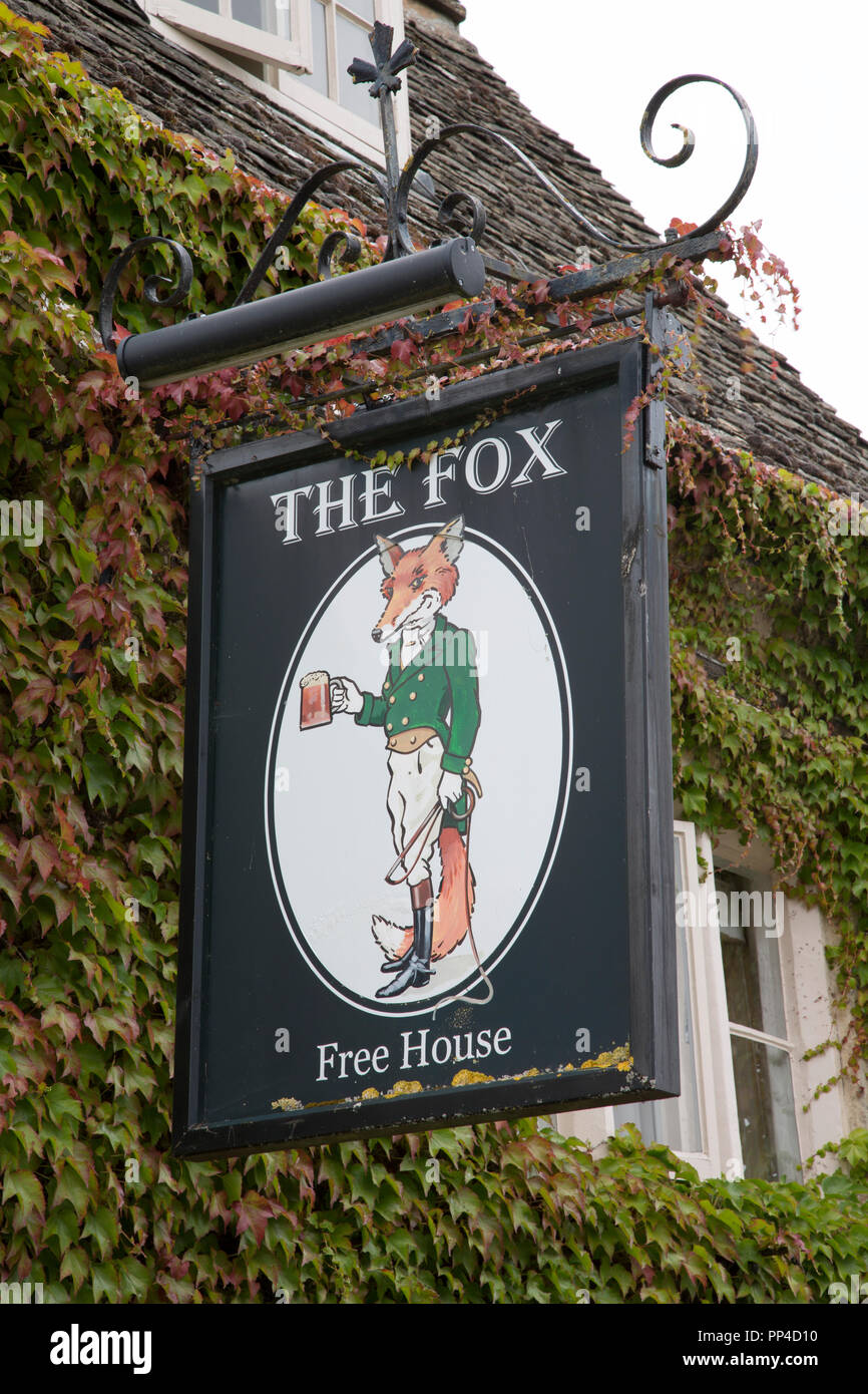 The fox pub hi-res stock photography and images - Alamy