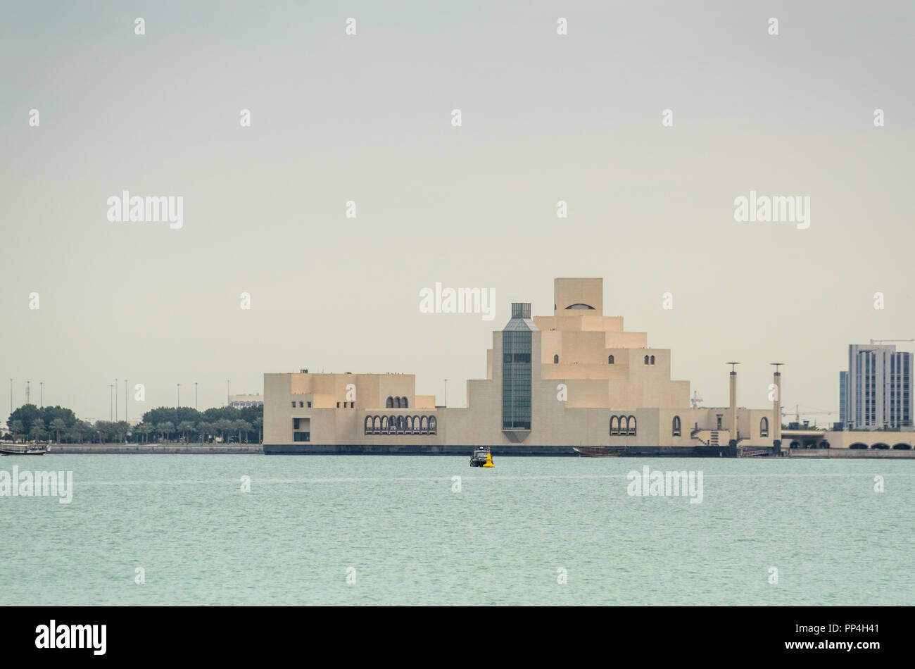 Doha architecture hi-res stock photography and images - Alamy
