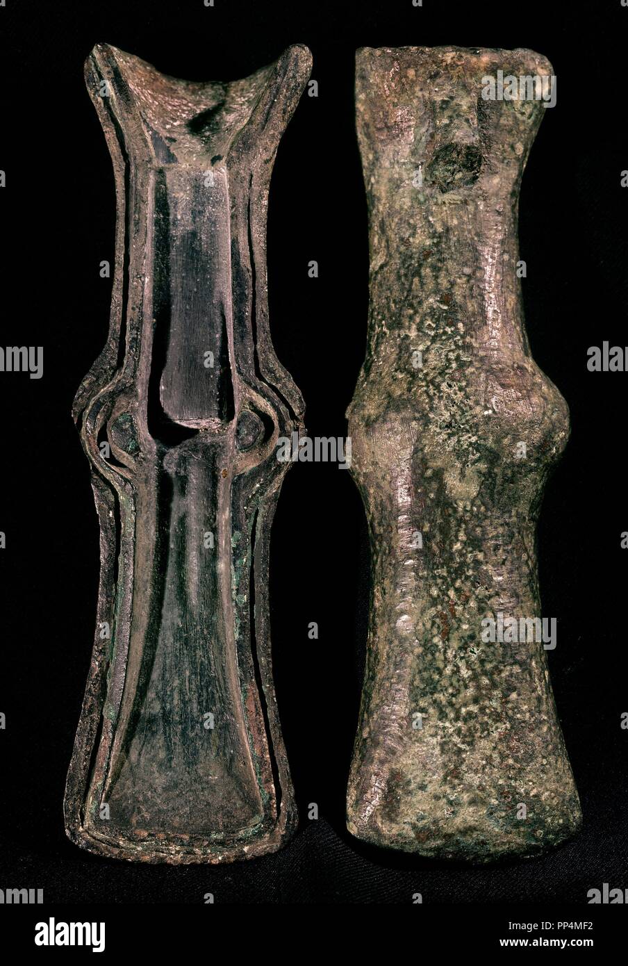 Moldes de bronce hi-res stock photography and images - Alamy