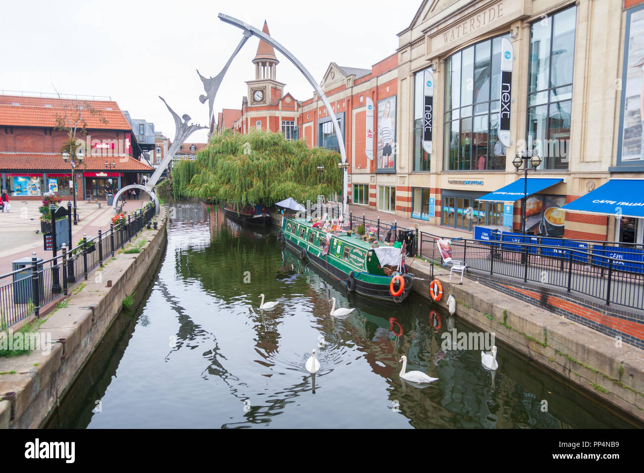 lincoln uk city center riverside Fossdyke navigation Stock Photo