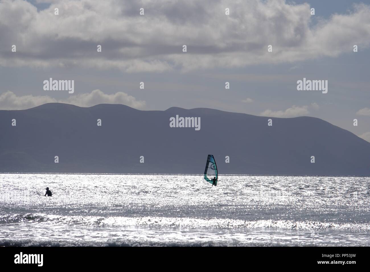 Inch Beach,The Dingle, County Kerry, Ireland. 23 September 2018 After days of storms and heavy rain visitors and residents enjoy a sunny but blustery day on Inch Beach on Ireland’s Dingle Peninsula in County Kerry. Credit: Tom Corban/Alamy Live News Stock Photo