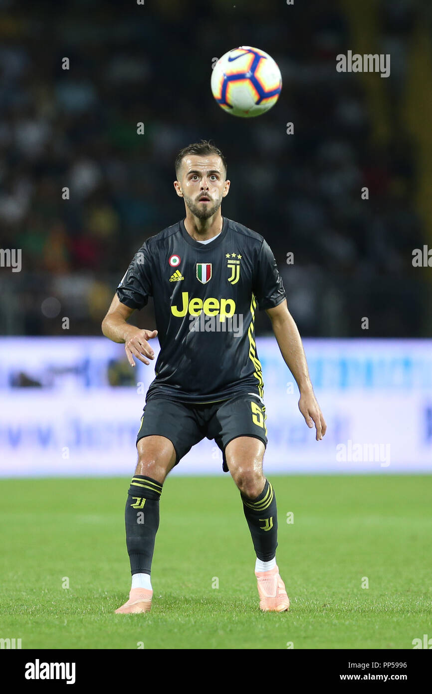 Stadio Benito Stirpe, Frosinone, Italy. 23rd Sep, 2018. Serie A football, Frosinone versus Juventus; Miralem Pjanic of Juventus watches the ball flight Credit: Action Plus Sports/Alamy Live News Stock Photo