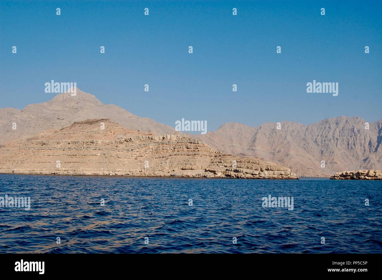 Musandam mountains at sunset hi-res stock photography and images - Alamy