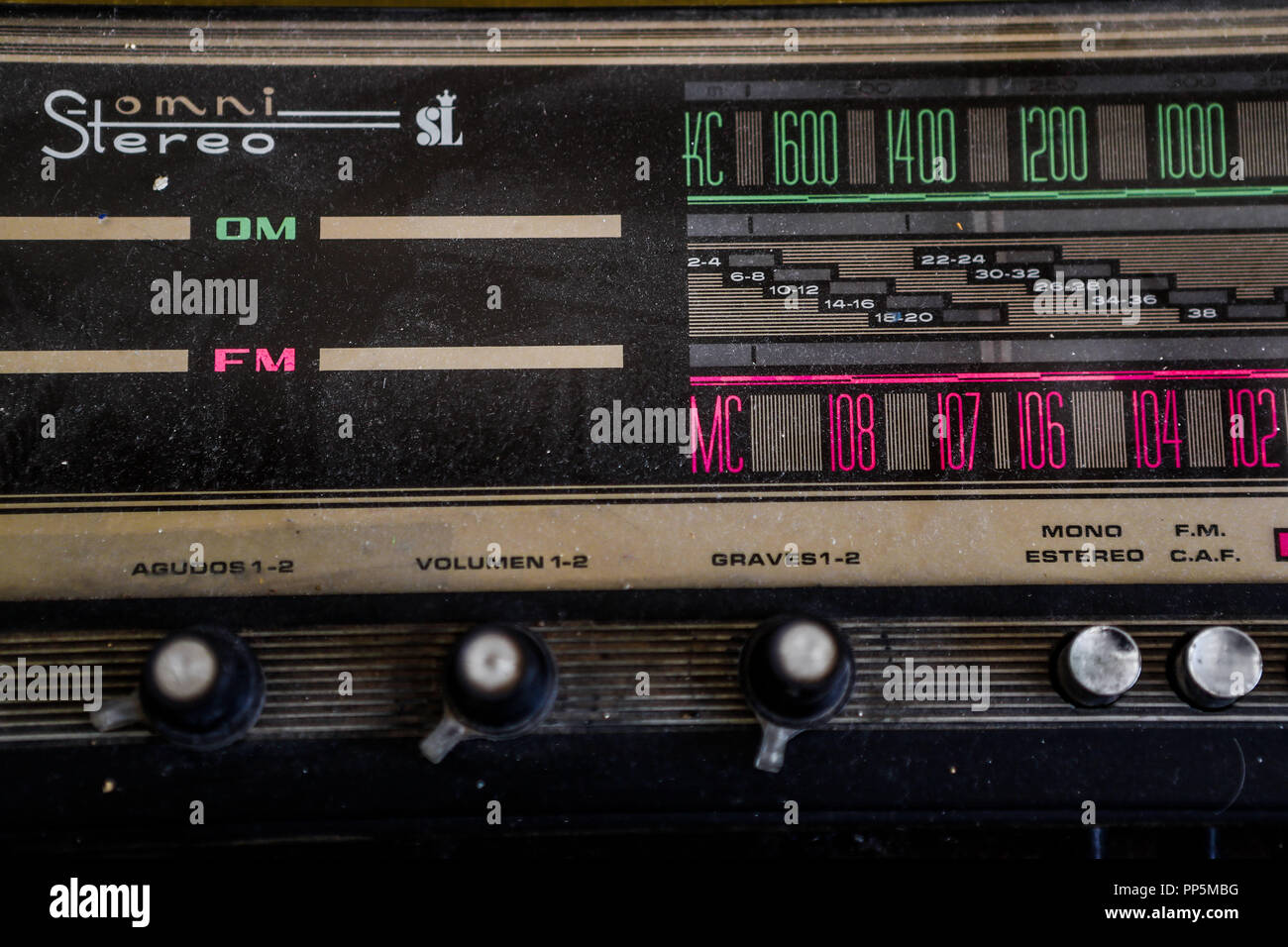 Classic Vinyl Record Player With Radio. AM radio, FM, Tune frequency of radio  stations. Knob, knobs. Interior decoration of the Lola Vuela coffee shop  Stock Photo - Alamy