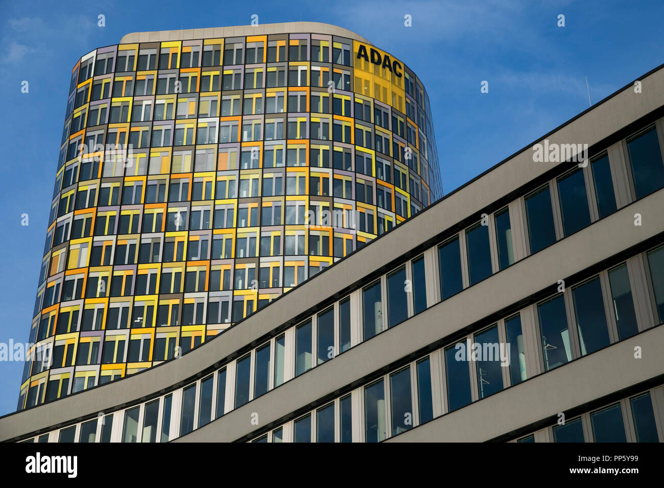 A logo sign outside of the headquarters of The ADAC (Allgemeiner Deutscher Automobil-Club) in Munich, Germany, on August 29, 2018. Stock Photo