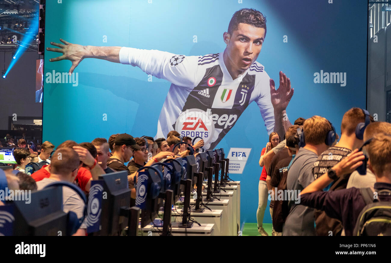 Ronaldo jersey High Resolution Stock Photography and Images - Alamy