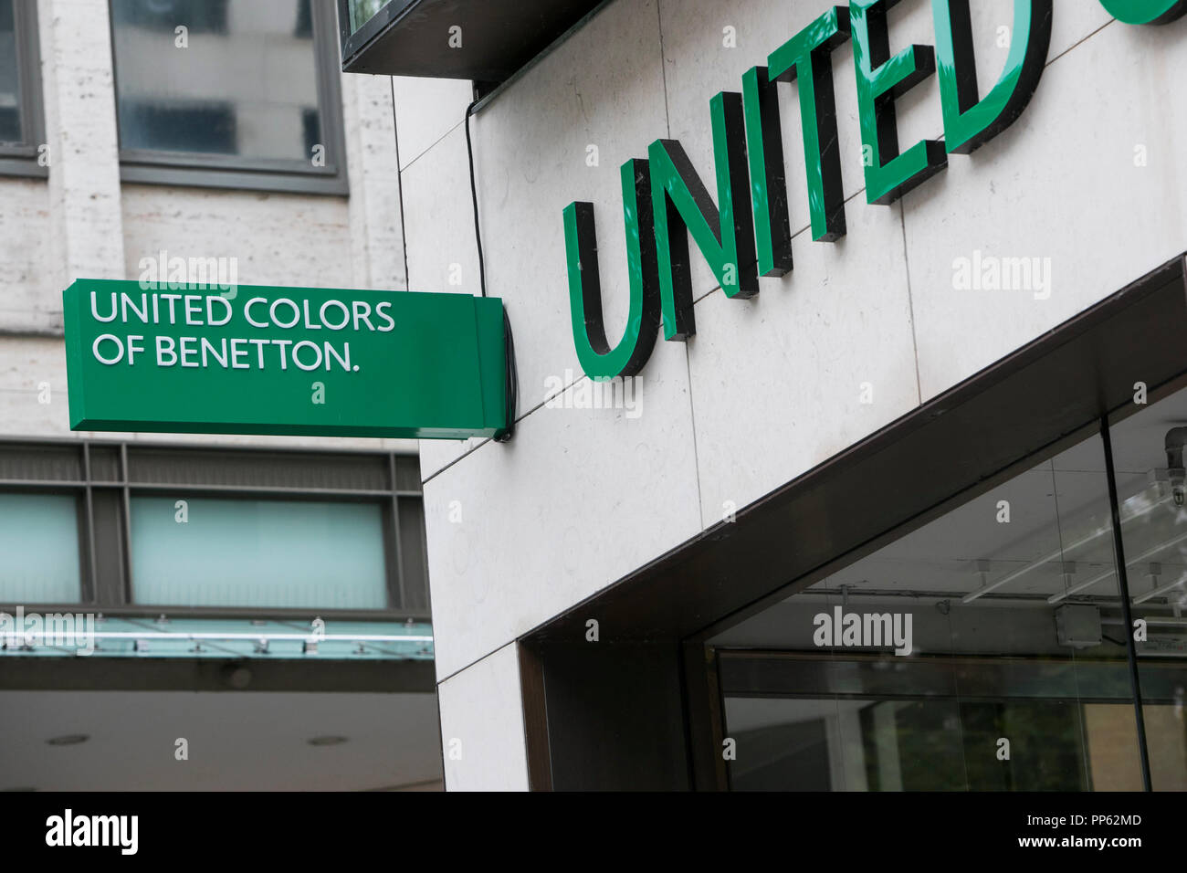 A logo sign outside of a United Colors of Benetton retail store in Munich,  Germany, on September 2, 2018 Stock Photo - Alamy