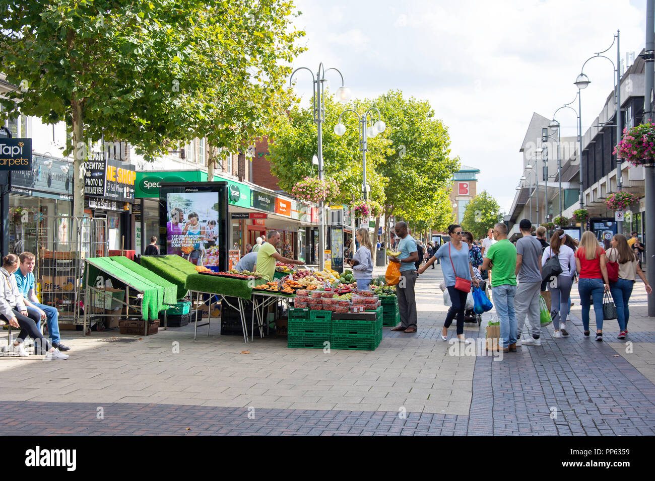 Fruit stall, The Broadway, Bexleyheath, London Borough of Bexley, Greater London, England