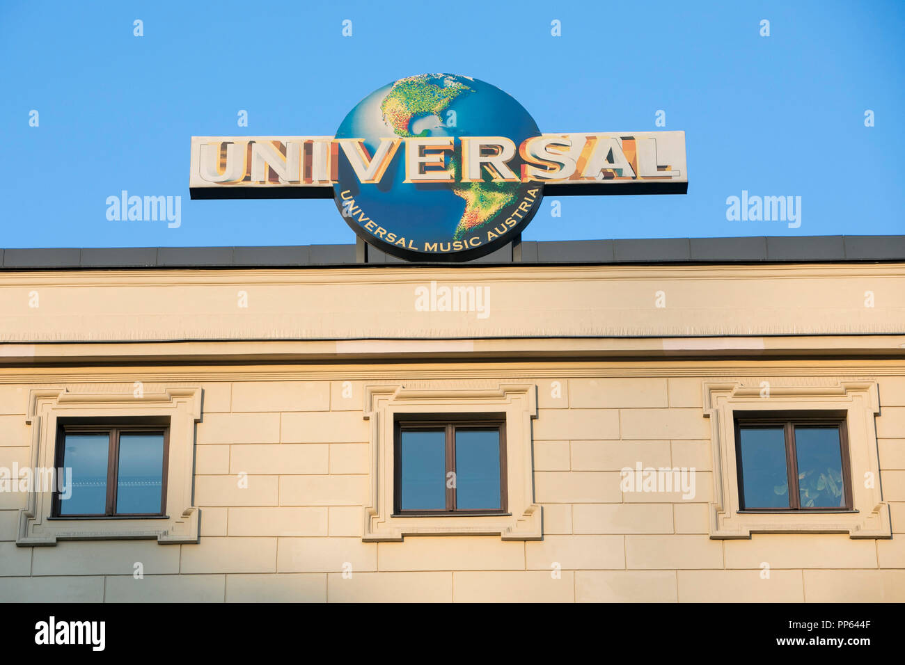Universal Office Building High Resolution Stock Photography and Images ...