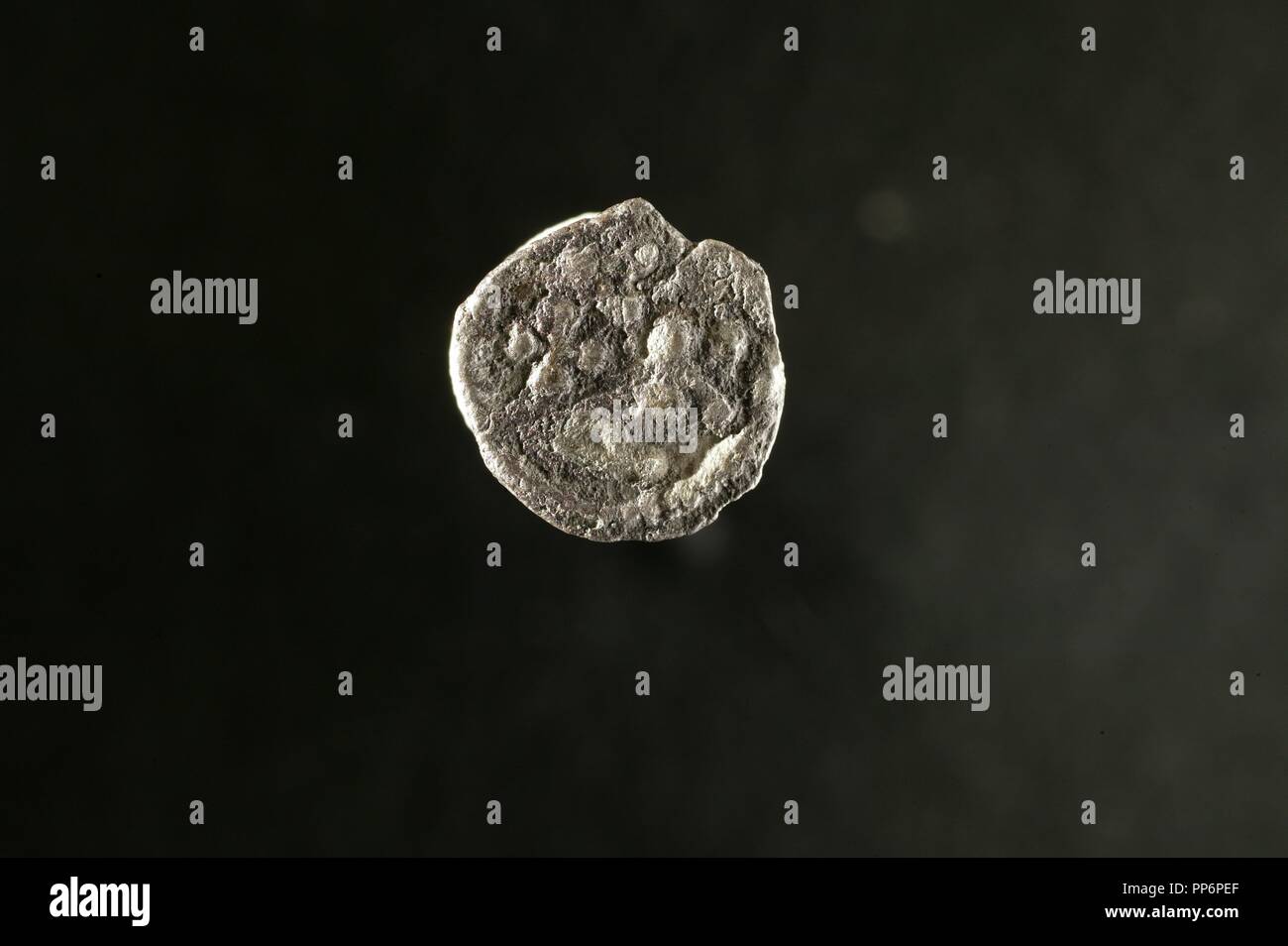 Monedas de bronce hi-res stock photography and images - Alamy