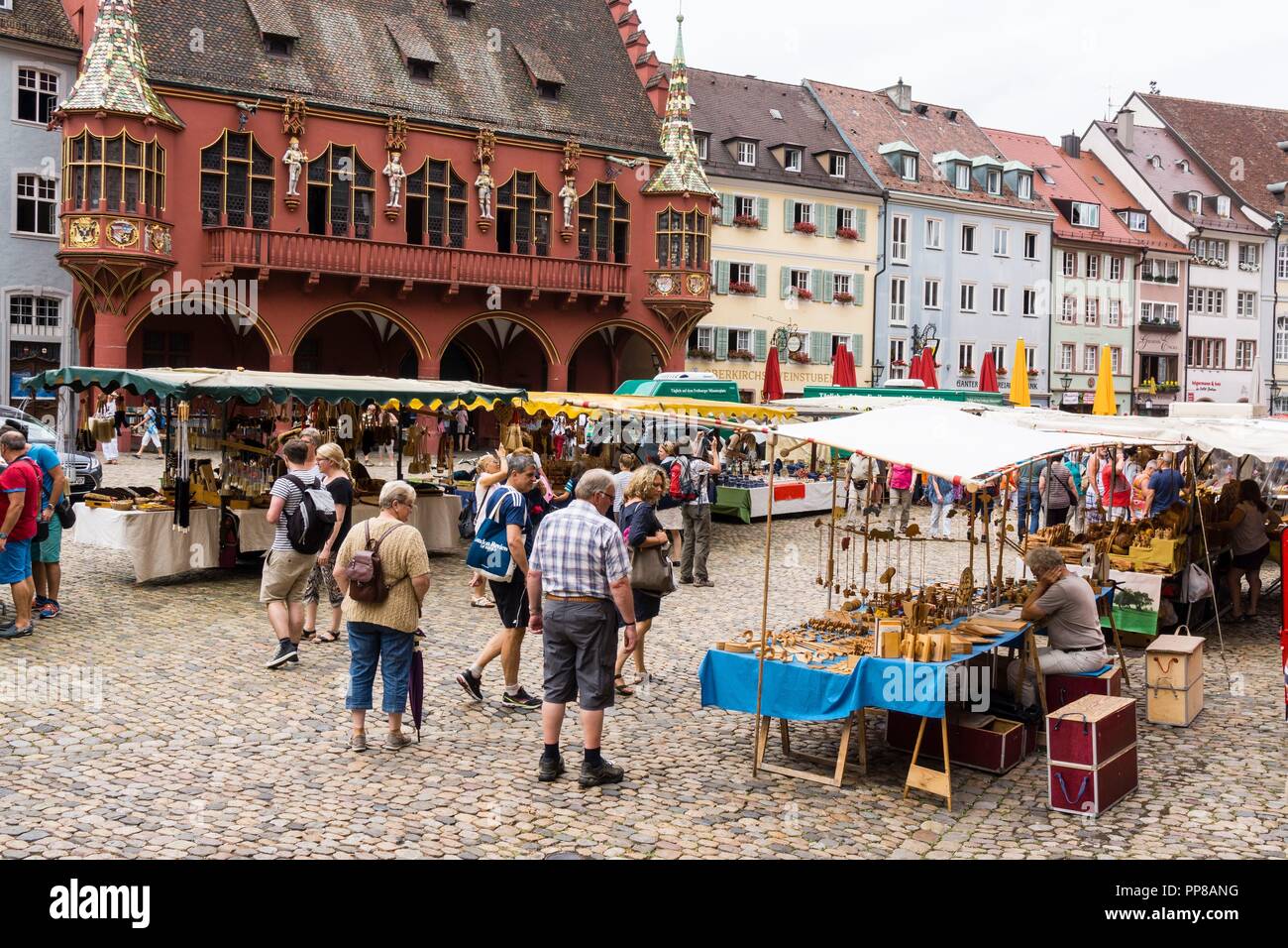 mercado al aire libre, Münsterplattz, Friburgo de Brisgovia, Germany