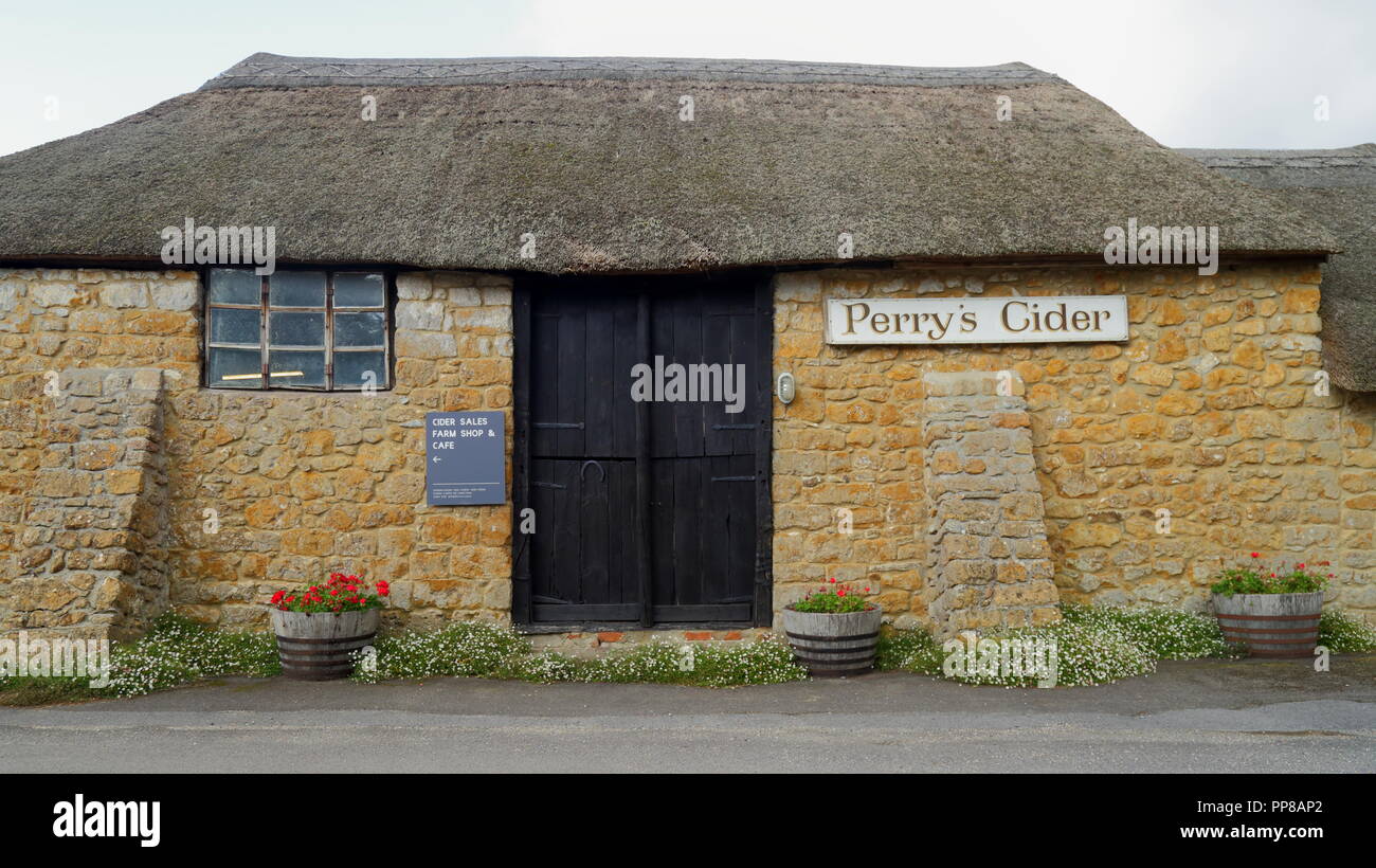 Somerset cider hires stock photography and images Alamy