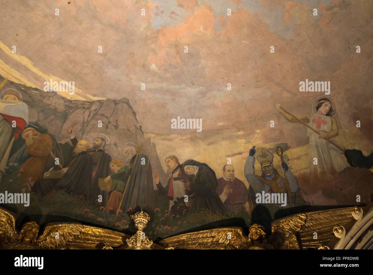 Detalle del Apoteosis de la Virgen, 1896-1898. Pintura mural de la cúpula del cambril de la Virgen. Monasterio de Montserrat. Cataluña. Author: LLIMONA, JOAN. Stock Photo