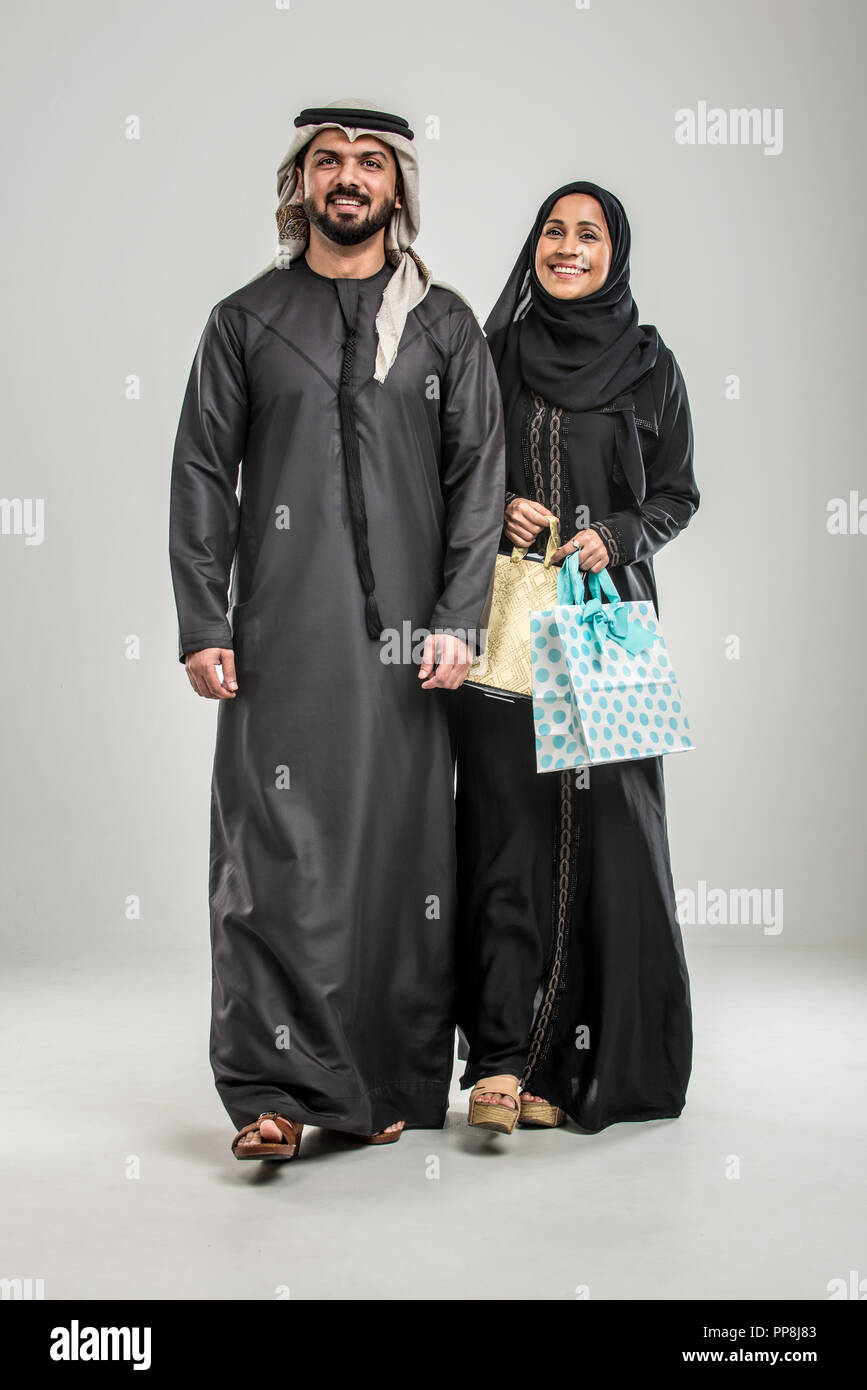 arabic traditional clothes