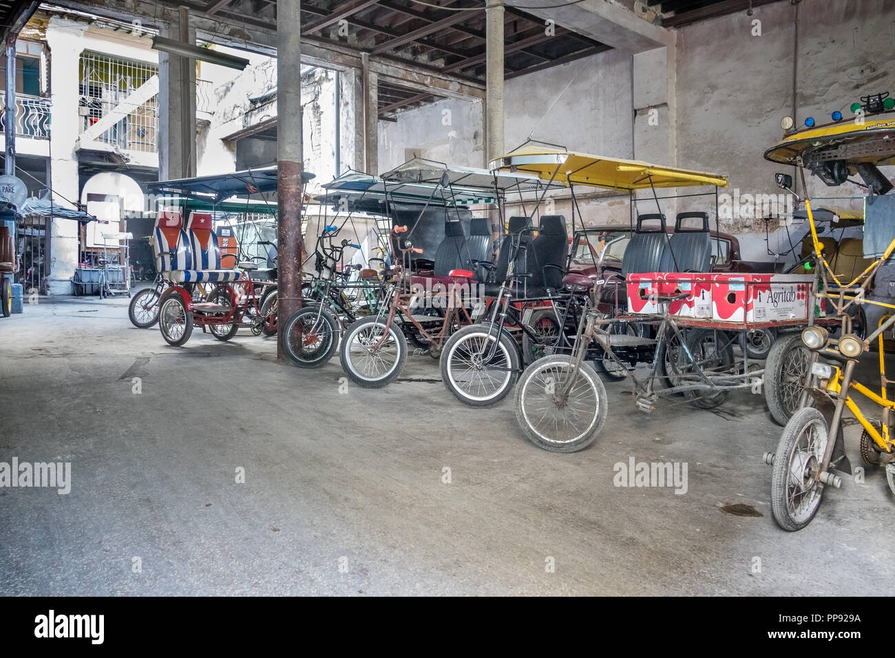 CUB, Kuba, Havanna, 11.03.2018, Havanna Fahrrad-Rikscha-Depot [2018 Christoph Hermann] Stock Photo