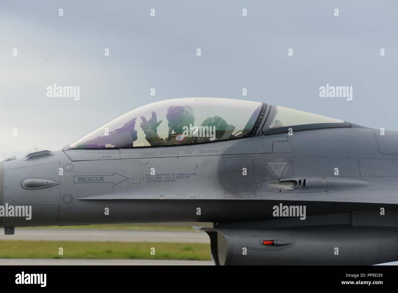 Pilot station alaska hires stock photography and images Alamy