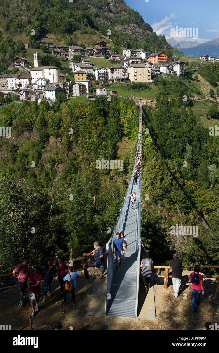 Europe, Italy - Sondrio - Campo Tartano 'Bridge in the Sky' long Tibetan bridge 234 meters, 140 meters high the highest in Europe. Stock Photo