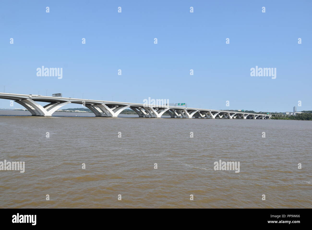 The Capital Beltway Woodrow Wilson Memorial Bridge crossing the Potomac ...