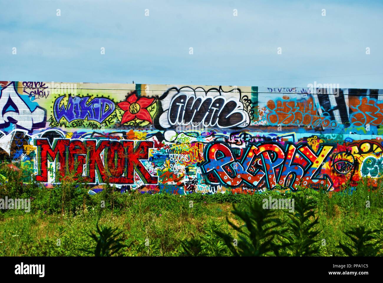 Graffiti calligraphy street art font hi-res stock photography and ...