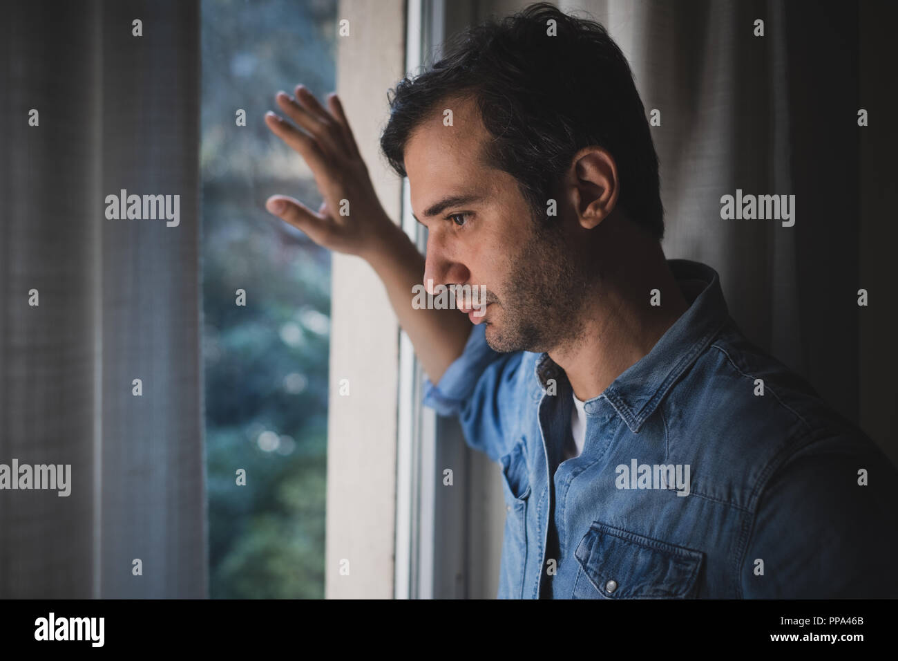 Desperate man hi-res stock photography and images - Alamy