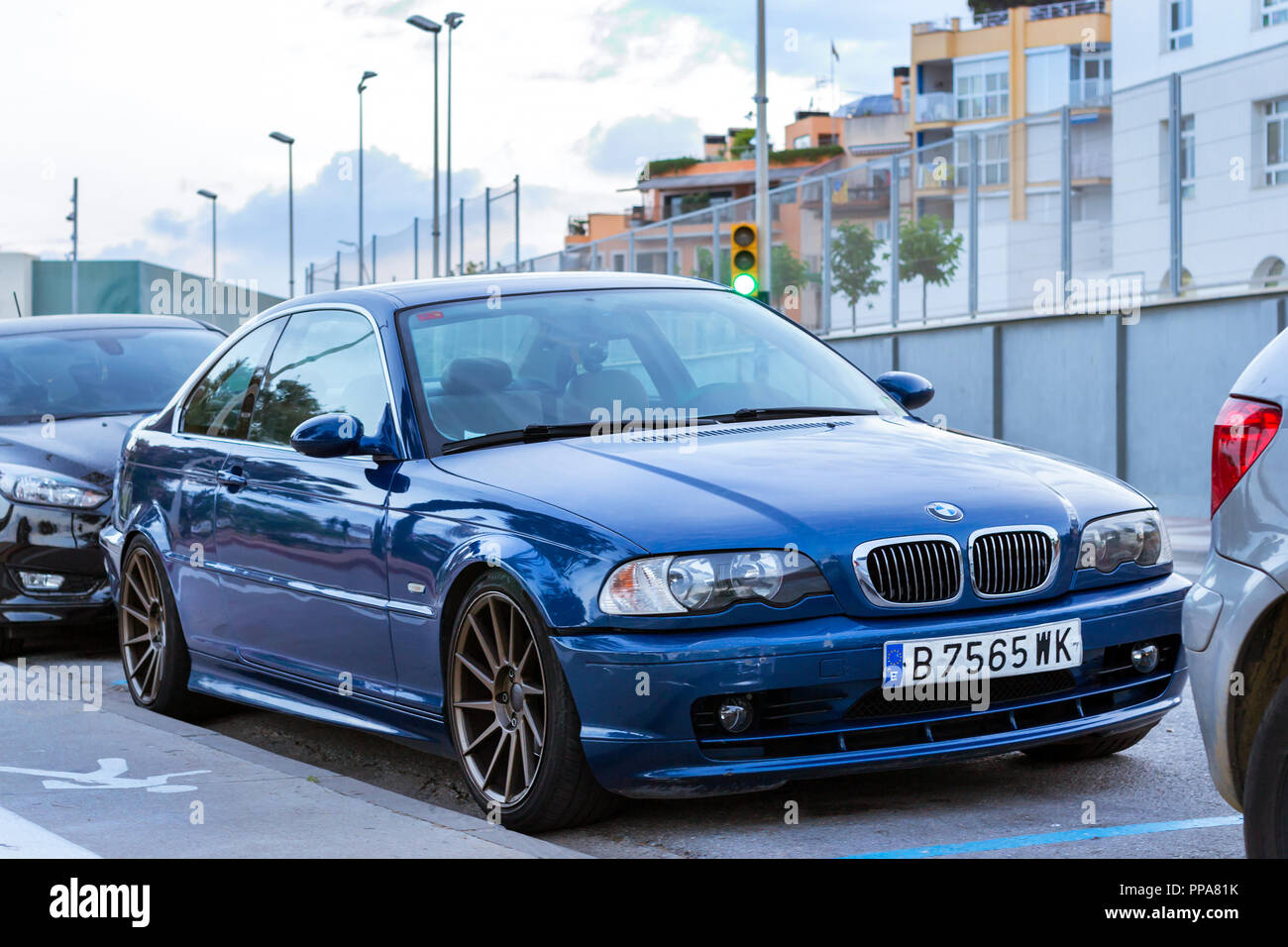 Download wallpapers BMW M5, park, E39, tuning, BMW 5-series