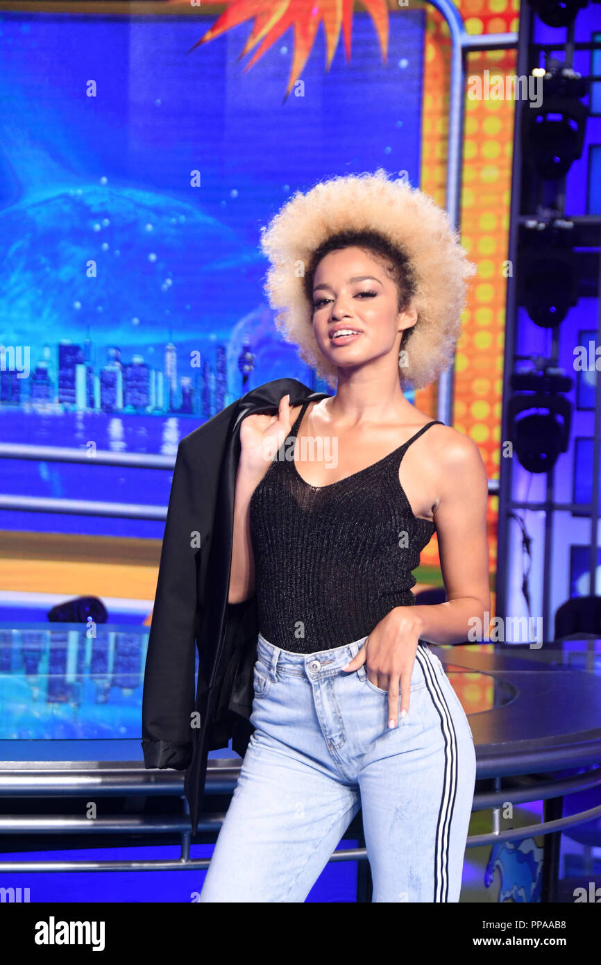 Milano Italy 20 September 2018 - Mediaset - Photocal Striscia la Notizia presentation La velina Mikaela Neaze Silva Credit: Giuseppe Andidero/Alamy St Stock Photo