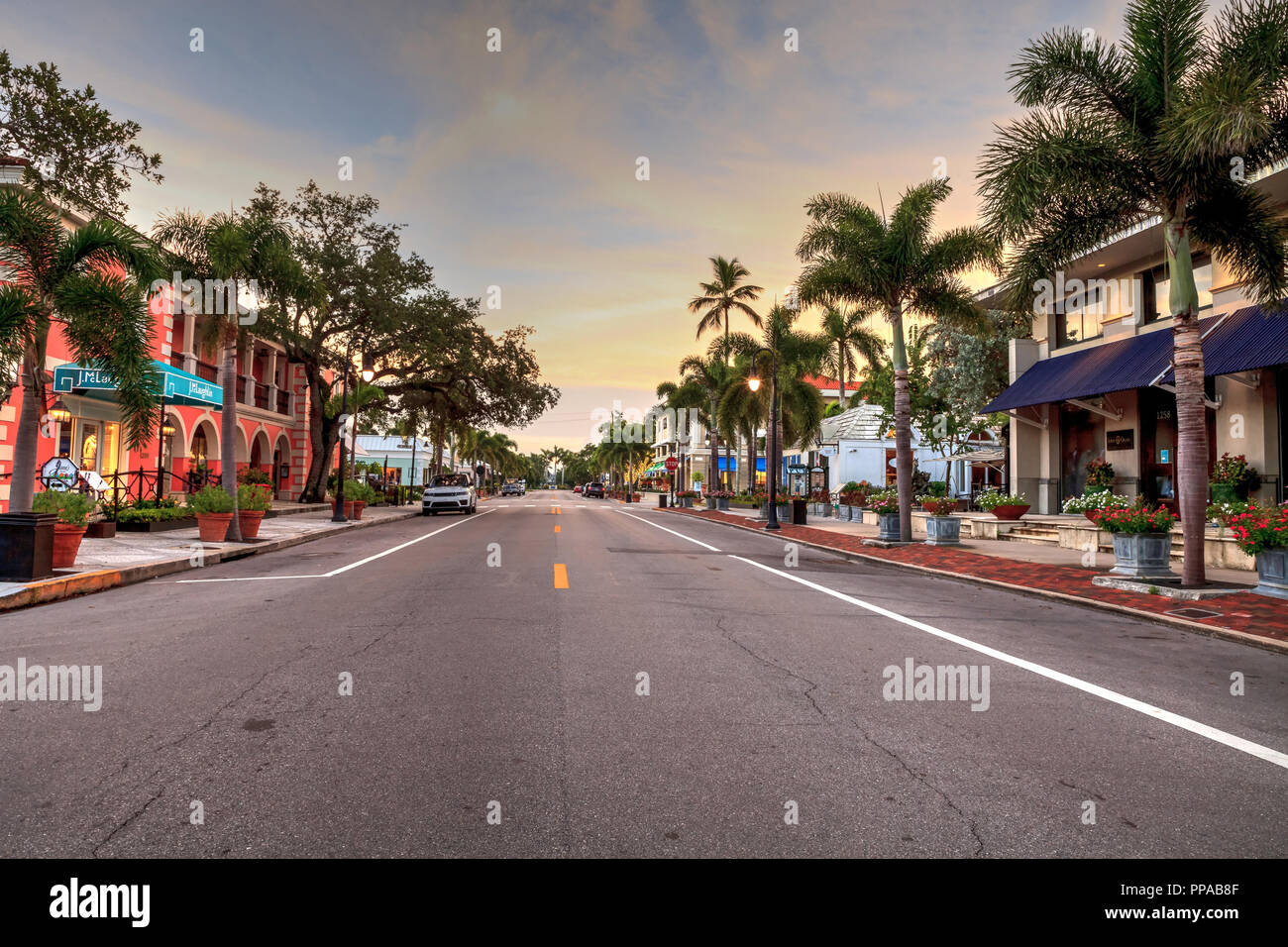 Third street naples florida hires stock photography and images Alamy