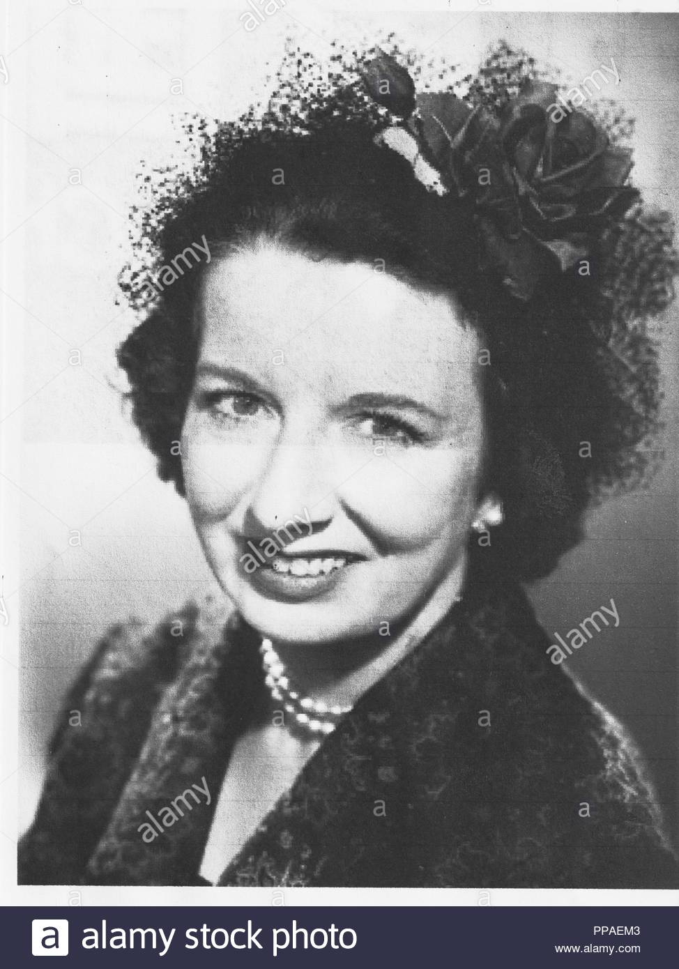 mary wickes june 13 1910 october 22 1995 was an american stage film and television character actress her films include the man who came to dinner as - Actresses In White Christmas mary wickes june 13 1910 october 22 1995 was an american stage film and television character actress her films include the man who came to dinner as - Actresses In White Christmas