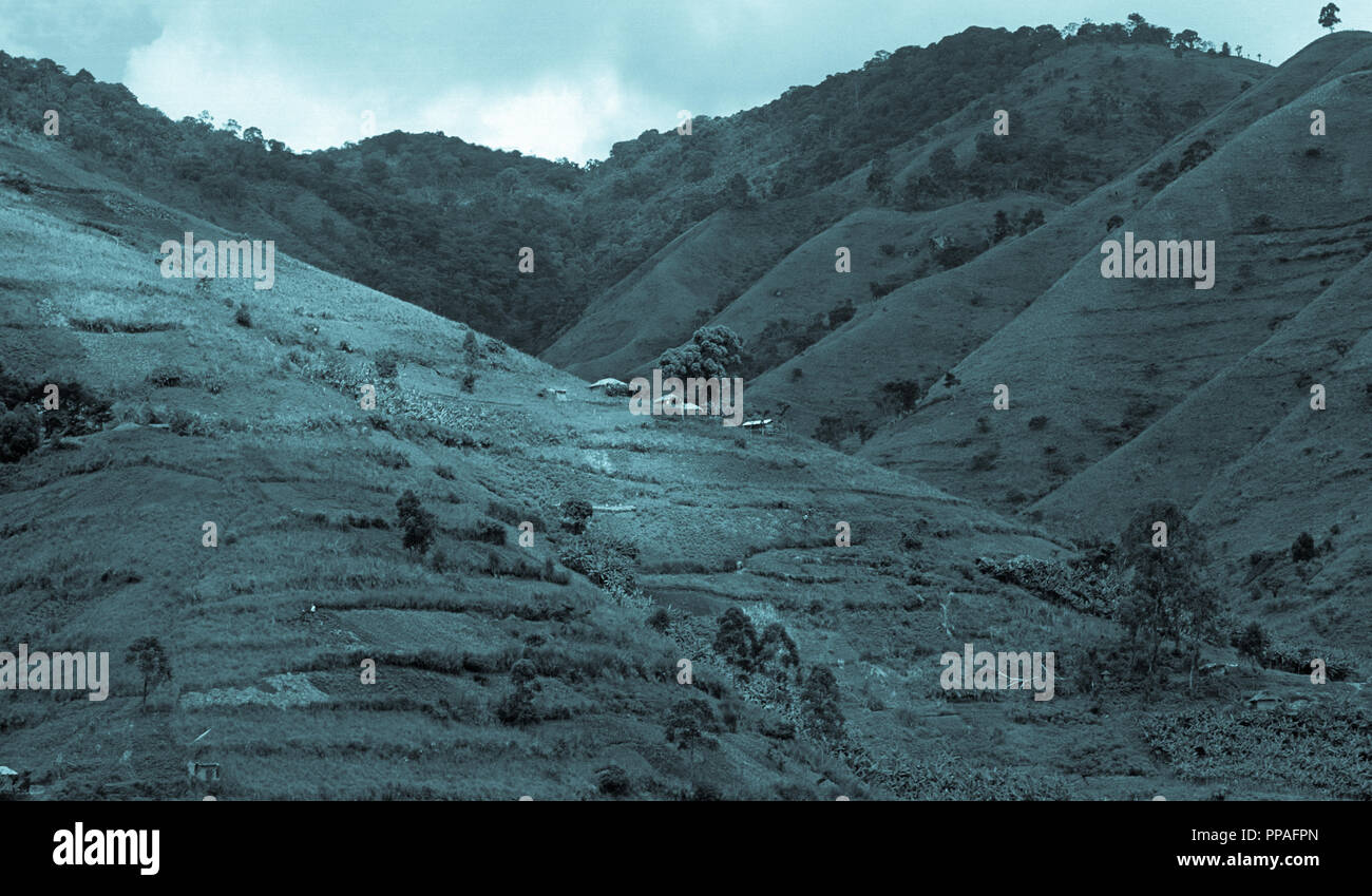 Fort portal uganda hires stock photography and images Alamy