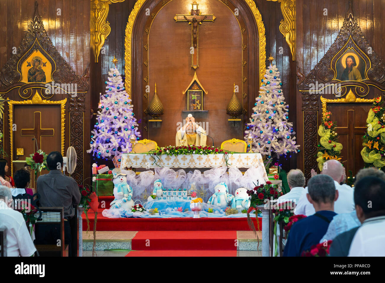 Catholic church christmas decoration hi-res stock photography and ...