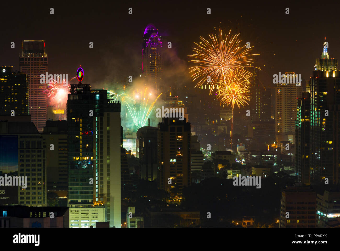 New Year's Eve fireworks display, Bangkok, Thailand Stock Photo Alamy