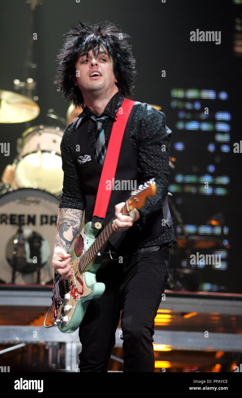 Billie Joe Armstrong with Green Day performs in concert at the American  Airlines Arena in Miami on August 4, 2009 Stock Photo - Alamy