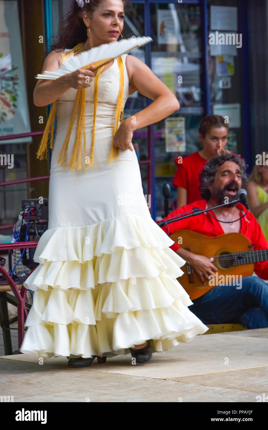 public performance of flamenco on the annual street festival of lavender honey in Riez, Provence, France, department Alpes-de-Haute-Provence Stock Photo
