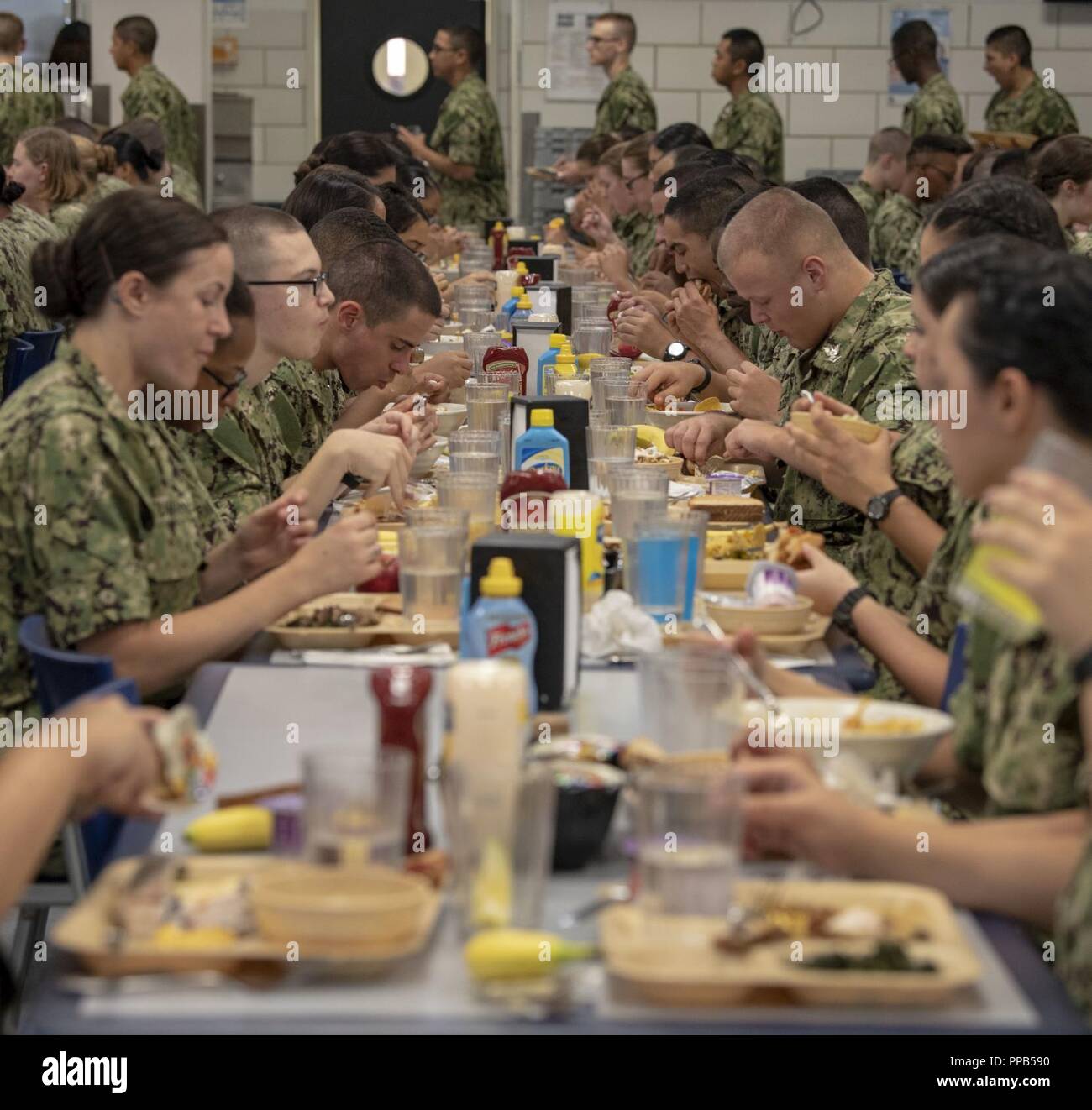 Great Lakes Ill Aug 16 2018 Recruits Eat Lunch In The Uss Kearsarge Recruit Galley At Recruit Training Command Rtc More Than 30 000 Recruits Graduate Annually From The Navy S Only Boot Camp