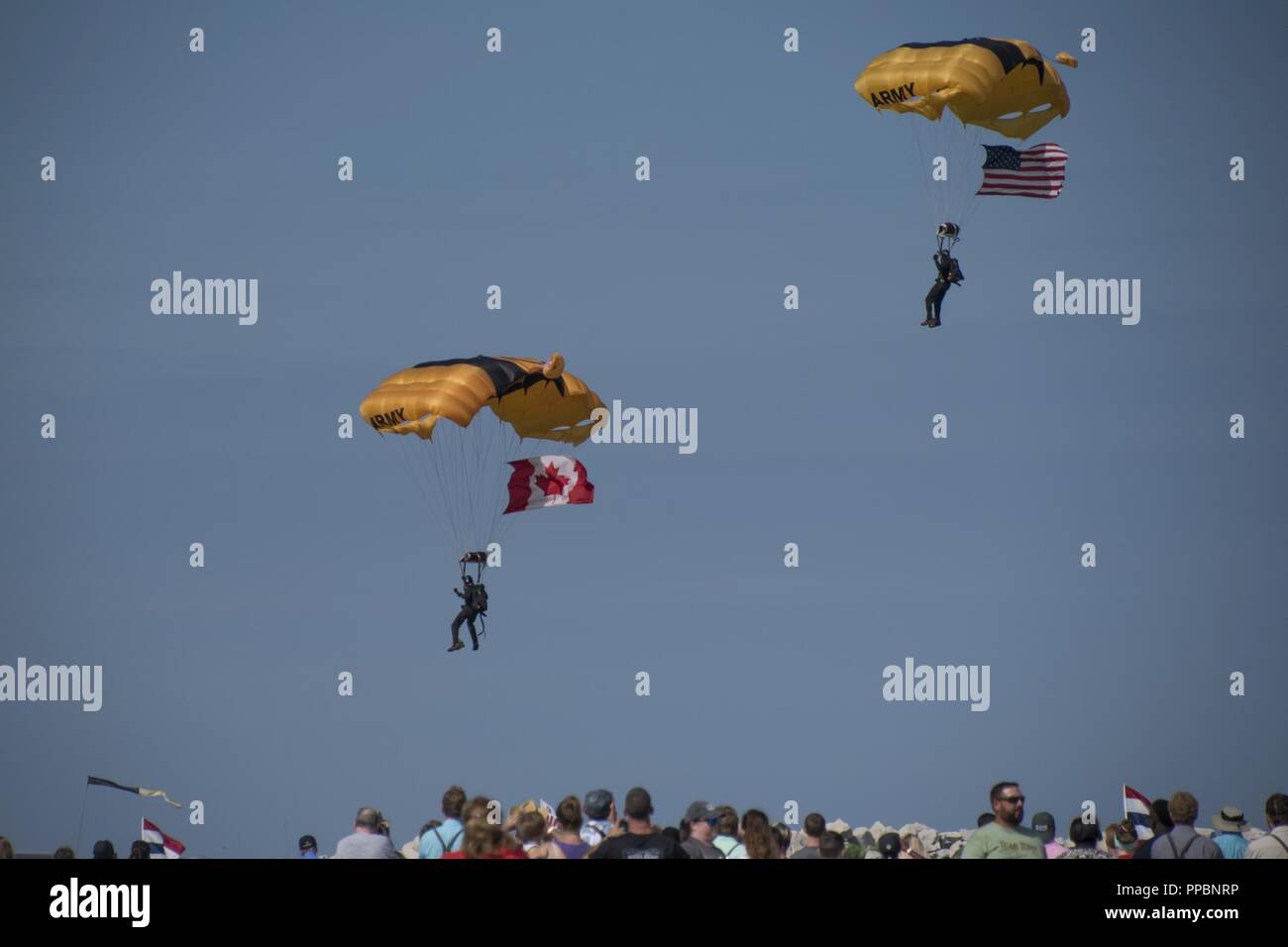 Cleveland ohio air show hires stock photography and images Alamy