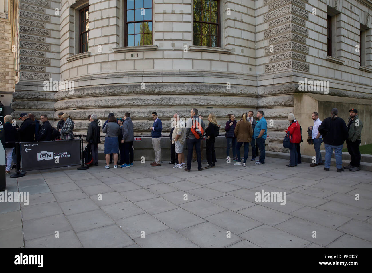 London Uk 25th September 2018 People Queue Outside As The