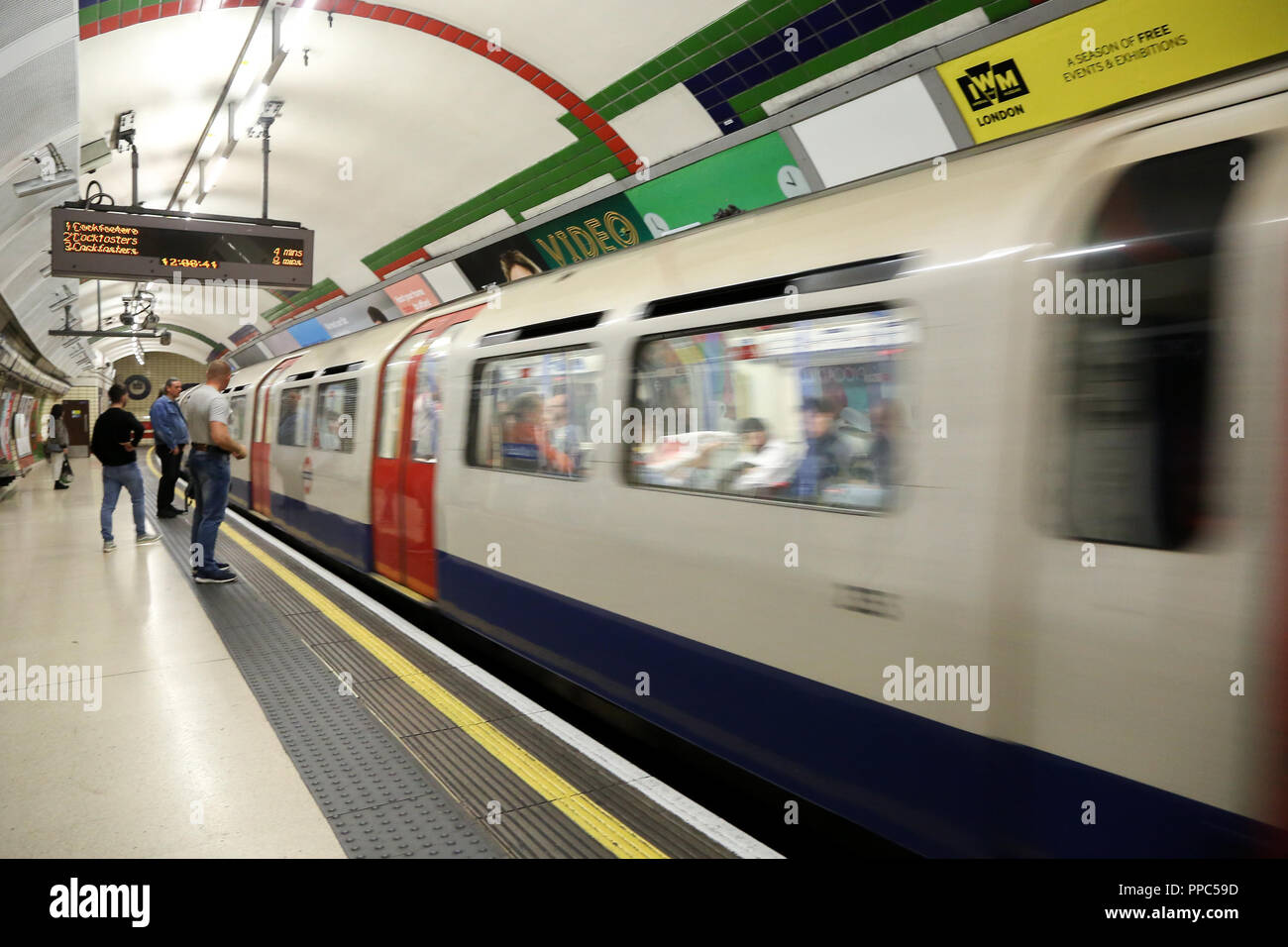 London Underground. London. UK 25 Sept 2018 - Piccadilly line train arrives  at Piccadilly Circus tube station. Piccadilly line drivers are planning to  hold a 48 hours strike from noon on Wednesday