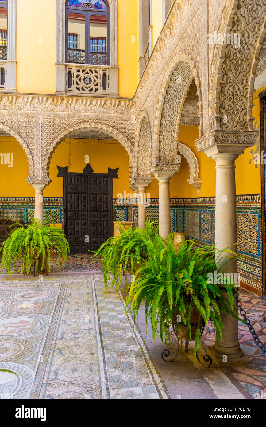 16th century palace, Moorish architecture, courtyard decorated with Roman mosaic, sculptures., Palacio de la Condesa de Lebrija Stock Photo