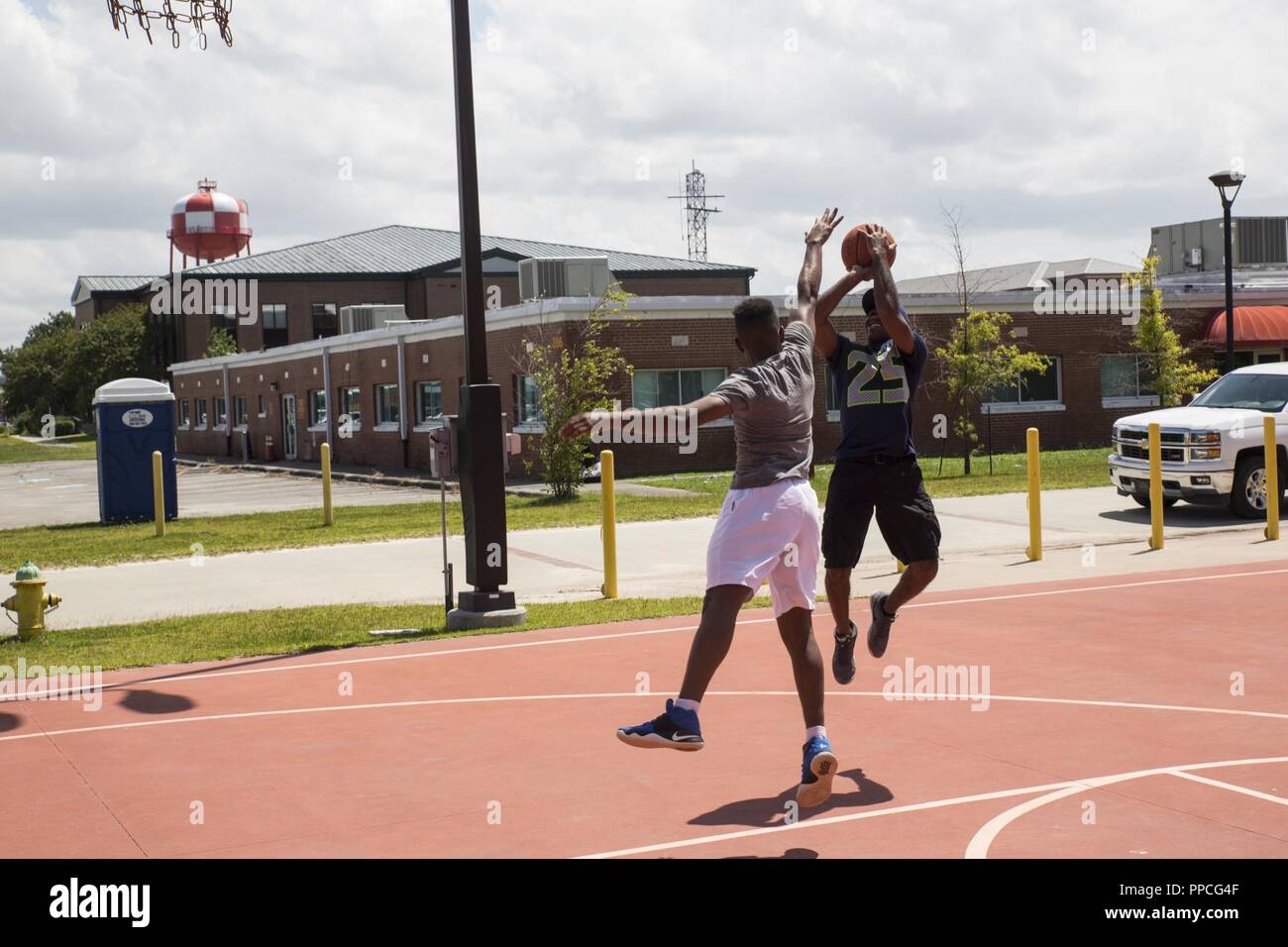 Marines Play Basketball During The Second Annual Headquarters And Headquarters Squadron Barracks Bash At Marine Corps Air Station Cherry Point N C Aug 24 18 Event Activities Included Free Food A Volleyball Tournament Marines Play Basketball During The Second Annual Headquarters And Headquarters Squadron Barracks Bash At Marine Corps Air Station Cherry Point N C Aug 24 18 Event Activities Included Free Food A Volleyball Tournament