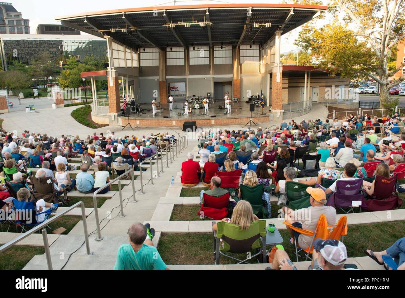 Elmwood Park Stock Photos & Elmwood Park Stock Images Alamy