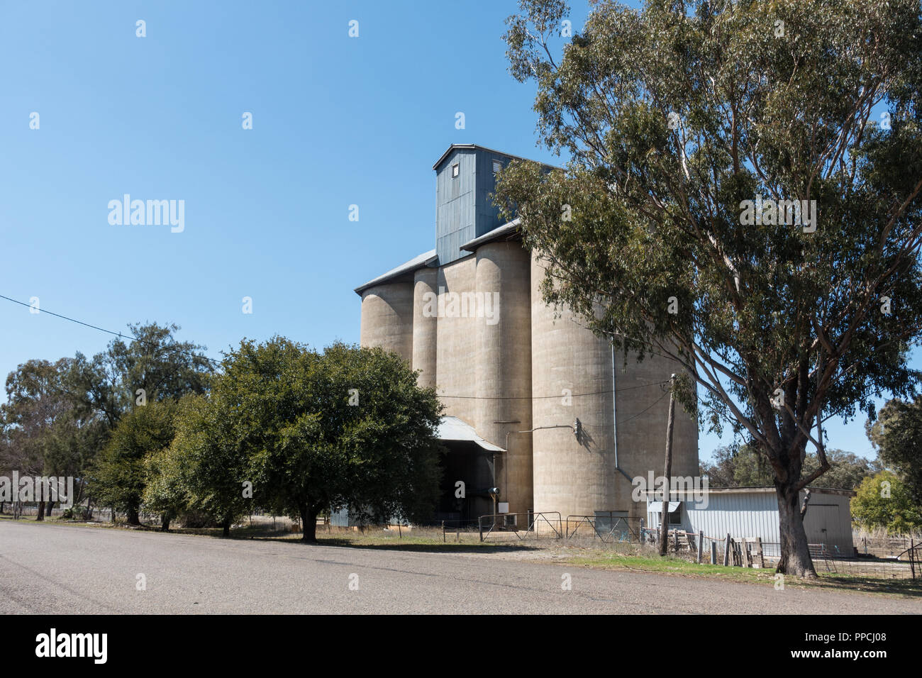 Concrete Grain Silo, NSW Australia Stock Photo Alamy