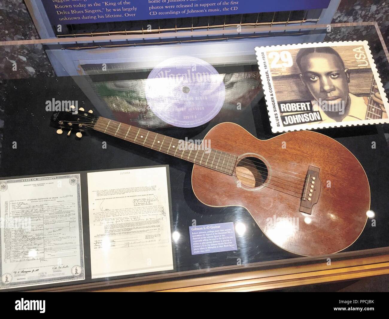 Blues legend Robert Johnson's guitar and display at the Gateway to the  Blues Museum in Tunica, Miss Stock Photo - Alamy