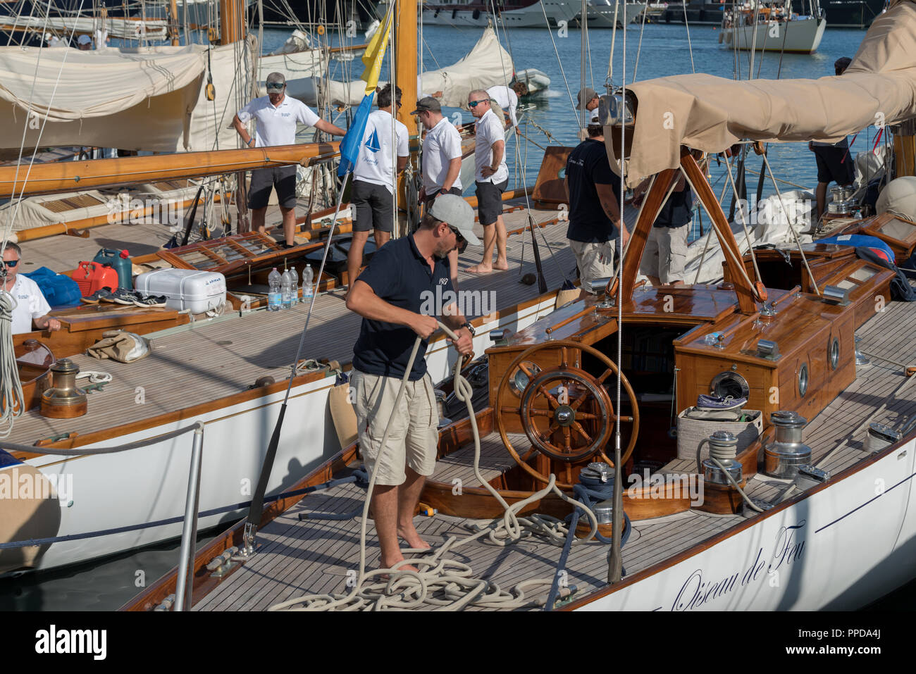 Yacht crew working hi-res stock photography and images - Alamy