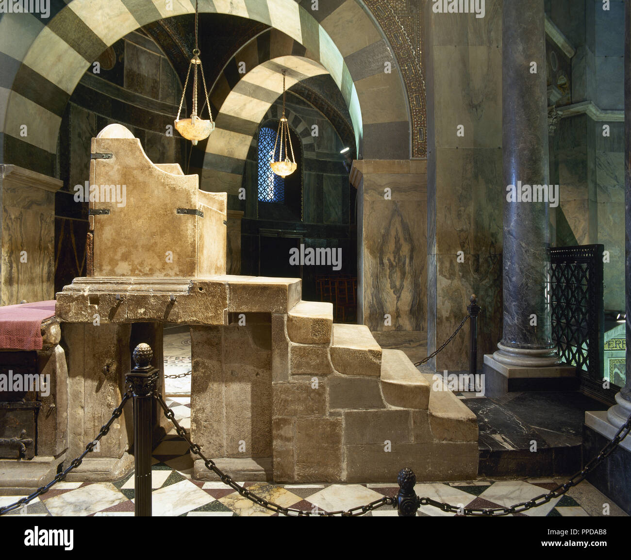 Carlomango throne hi-res stock photography and images - Alamy