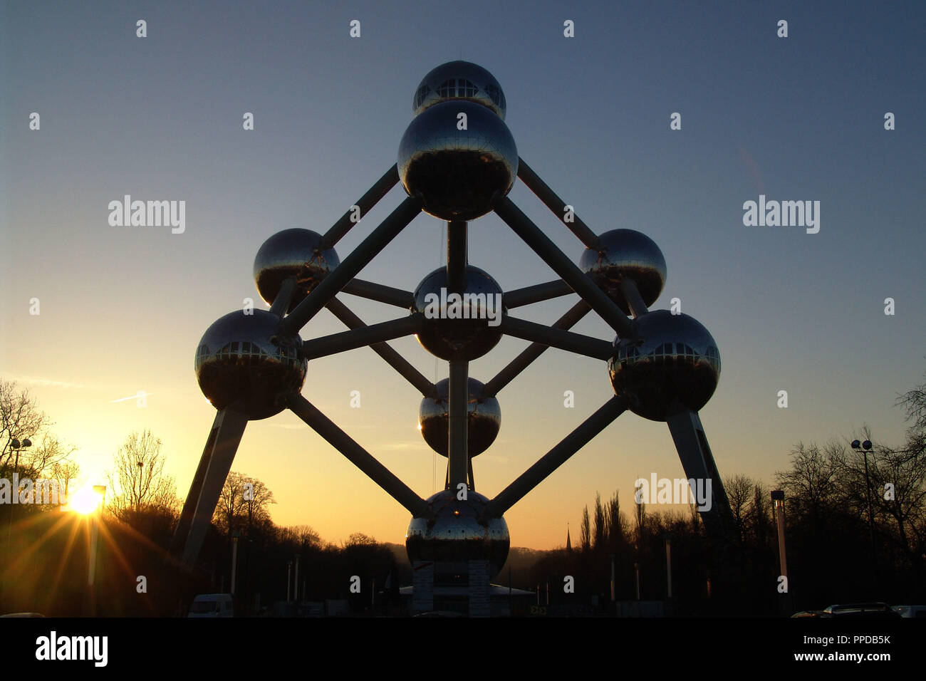 BELGIUM. BRUSSELS. Sunset view of the ATOMIUM, built on the occasion of the Universal Exhibition of the year 1958. Stock Photo